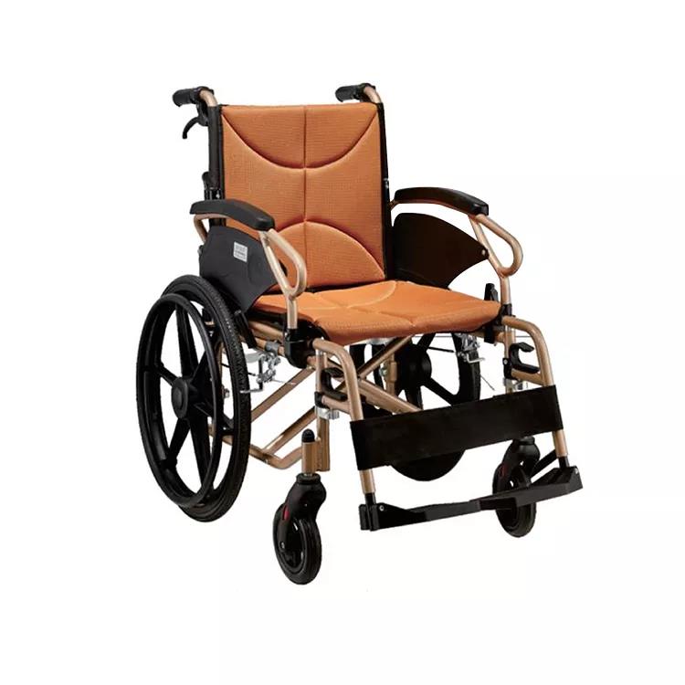 2021 Top Quality Medical Equipment Lightweight Portable Folding Adult Recovery Treatment Wheelchair